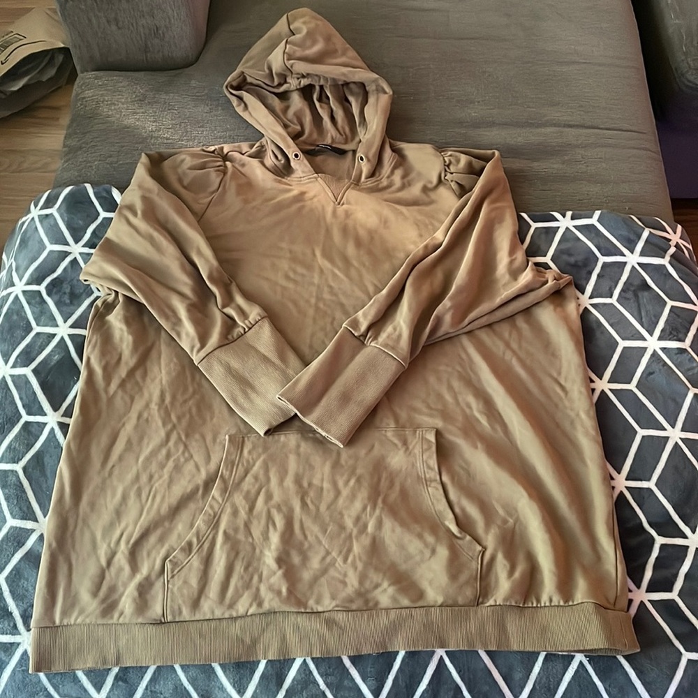 3X Vero Moda Ruffled Hem Hoodie